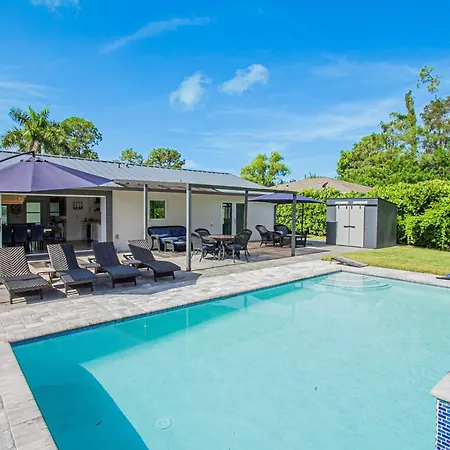 Naples Escape With Furnished Patio And Private Pool! Villa